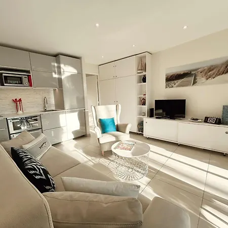 Moderne Climatise Avec Terrasse A Port - Fr-1-868-22 Гримо